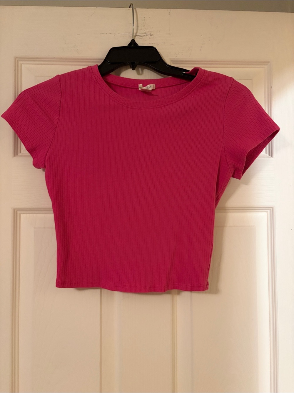 Women’s Short Sleeve Ribbed Crop Top - Hot Pink